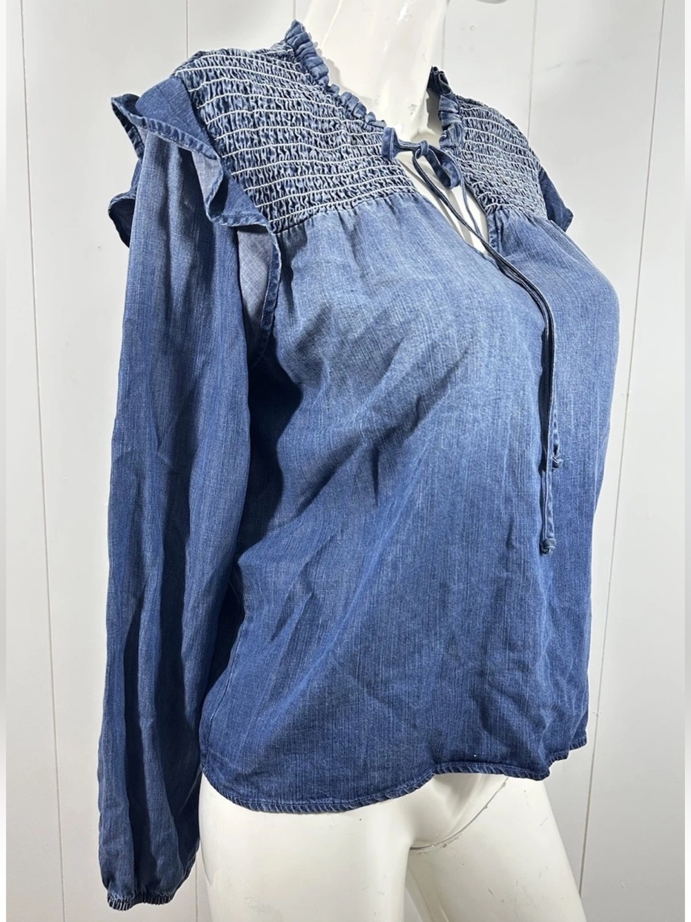 CLOTH & STONE Anthropology Sz M Blue Chambray Blouse Women's Peasant Top - Picture 4 of 12